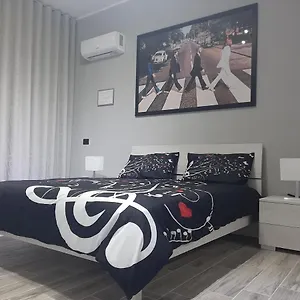  Holiday home The Of Music Stars Italy