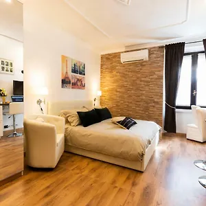https://smart-apartment-milan-downtown.italymilanhotels.net
